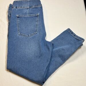 No Boundaries juniors jeans Size 15  denim with double-button waist